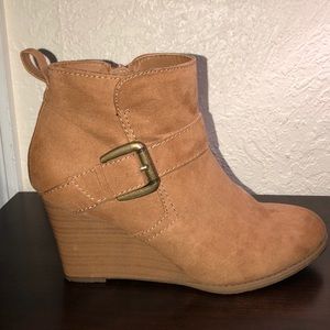 Women’s boots